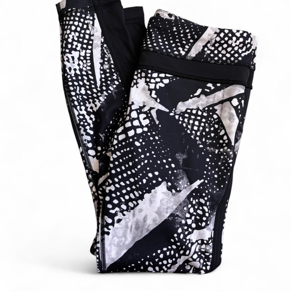 Lululemon 30.5” leggings wunder under